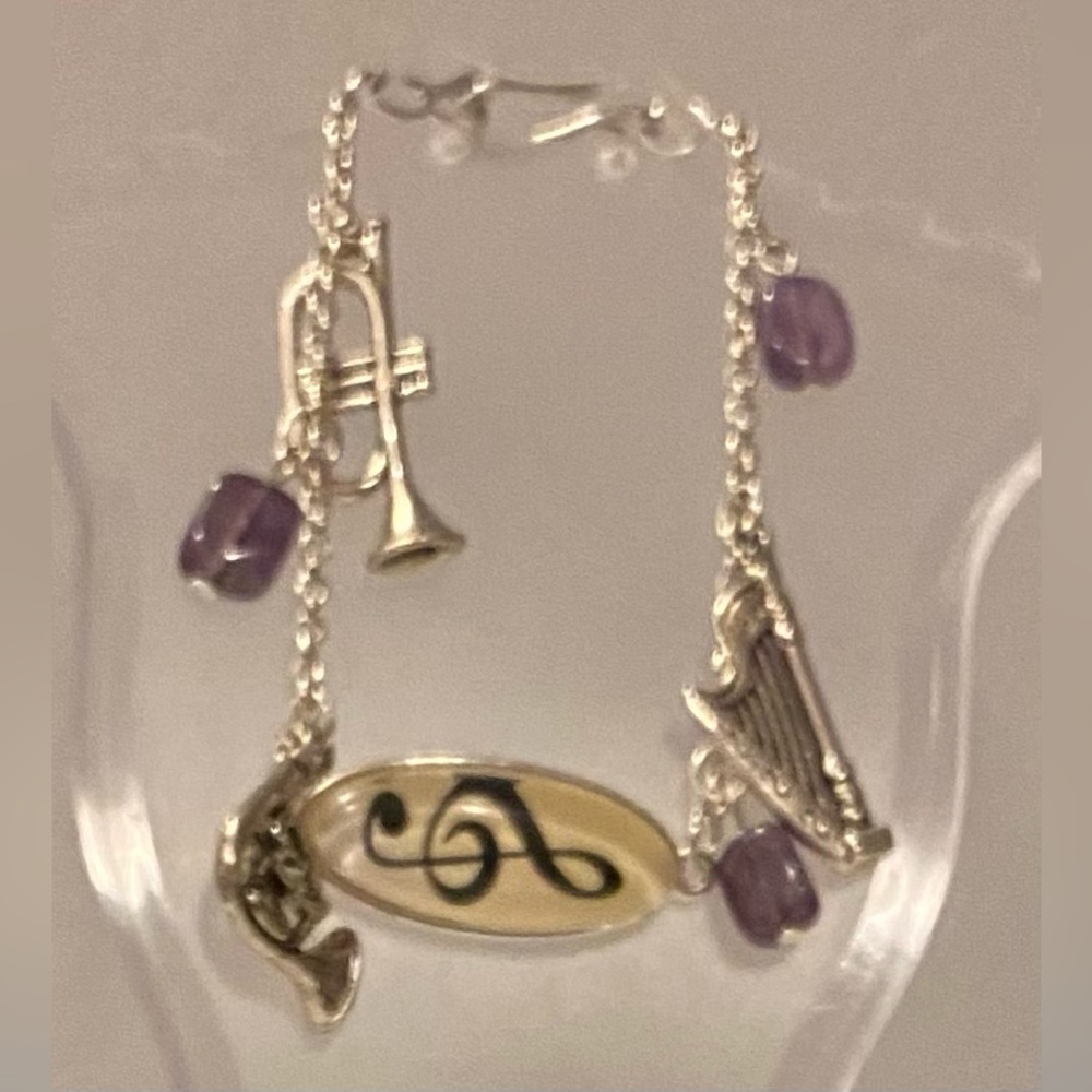 Amethyst gemstone bracelet